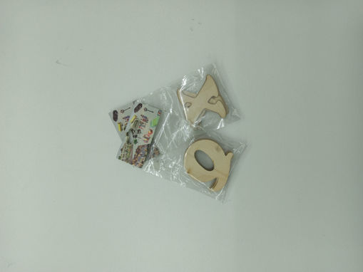 Picture of Wood Letters Hand Craft,Q
