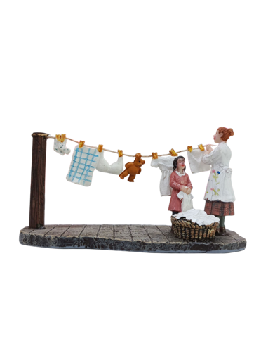 Picture of Paula helping mommy